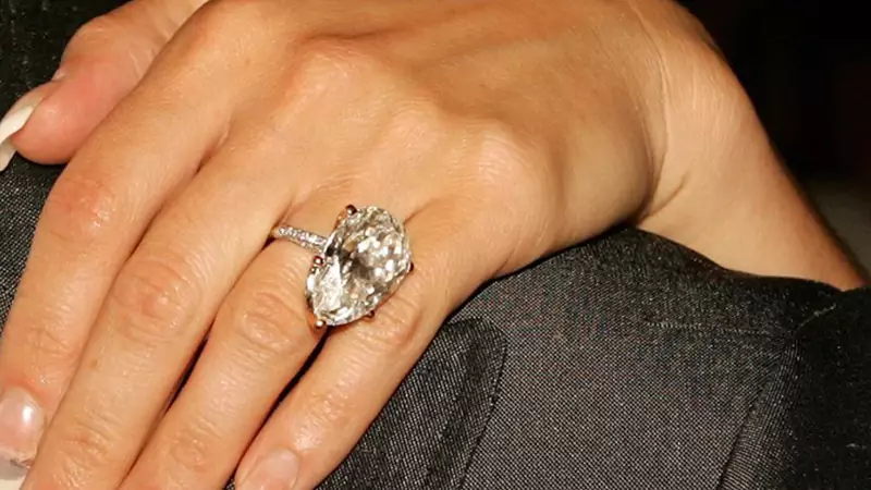 victoria beckham pear cut diamond engagement ring
