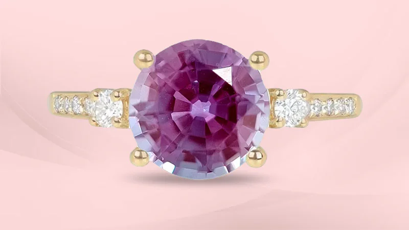 Pavé-set Four-prong Round-shaped Alexandrite Ring

