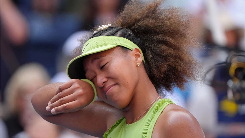 A teary-eyed picture of Naomi Osaka